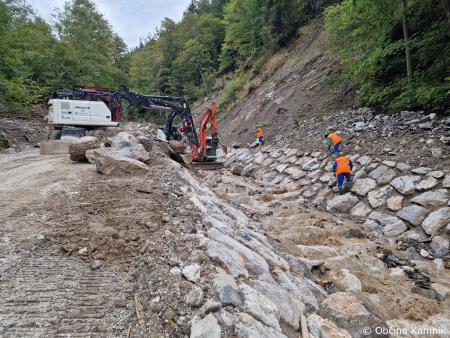 Sanacijska obnova vodotokov in hudournikov po poplavah (1)